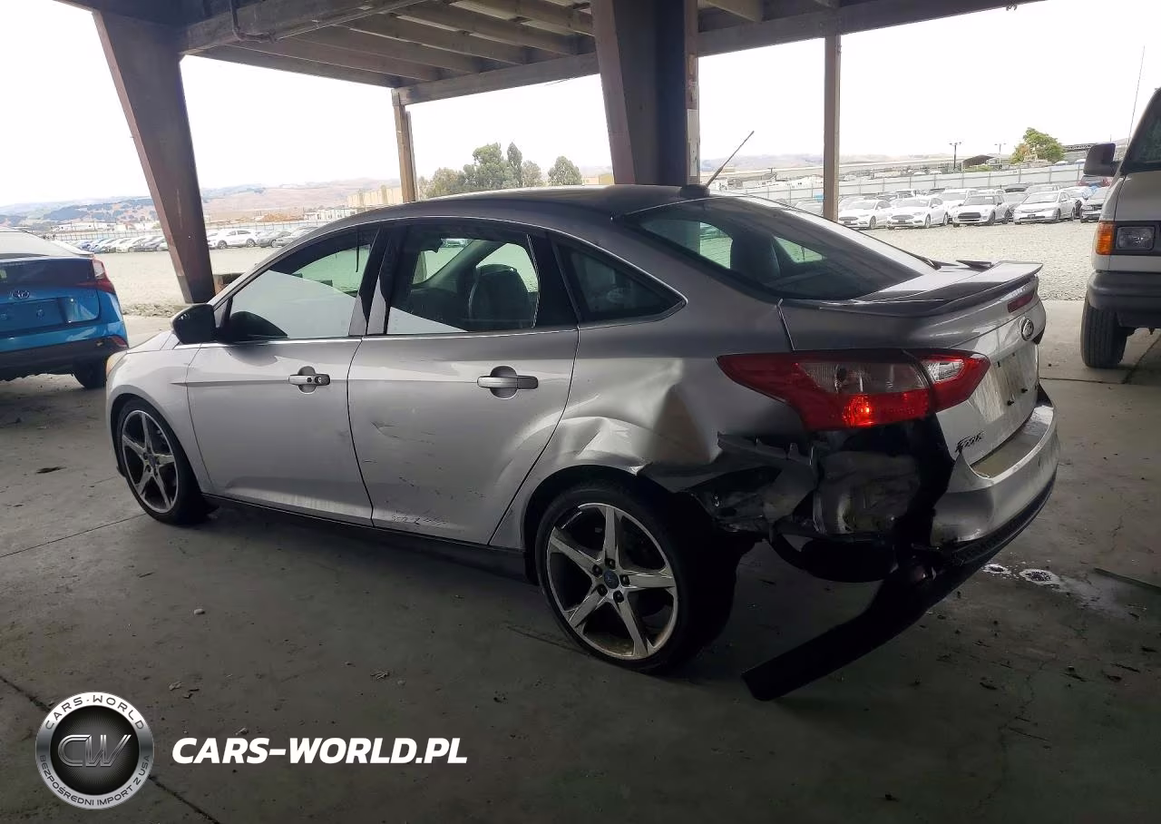 2013 Ford Focus Titanium VIN:1FADP3J27DL252062 - 2
