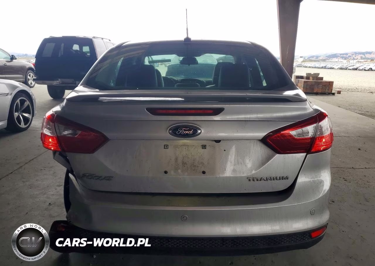 2013 Ford Focus Titanium VIN:1FADP3J27DL252062 - 6