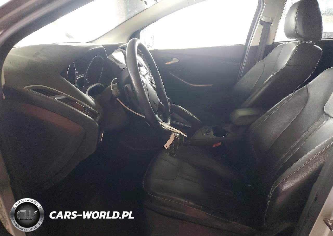 2013 Ford Focus Titanium VIN:1FADP3J27DL252062 - 7