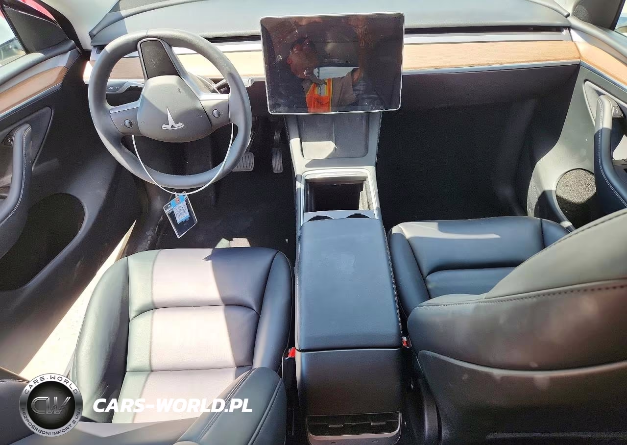 2024 Tesla Model Y VIN:7SAYGDED7RF154403 - 8
