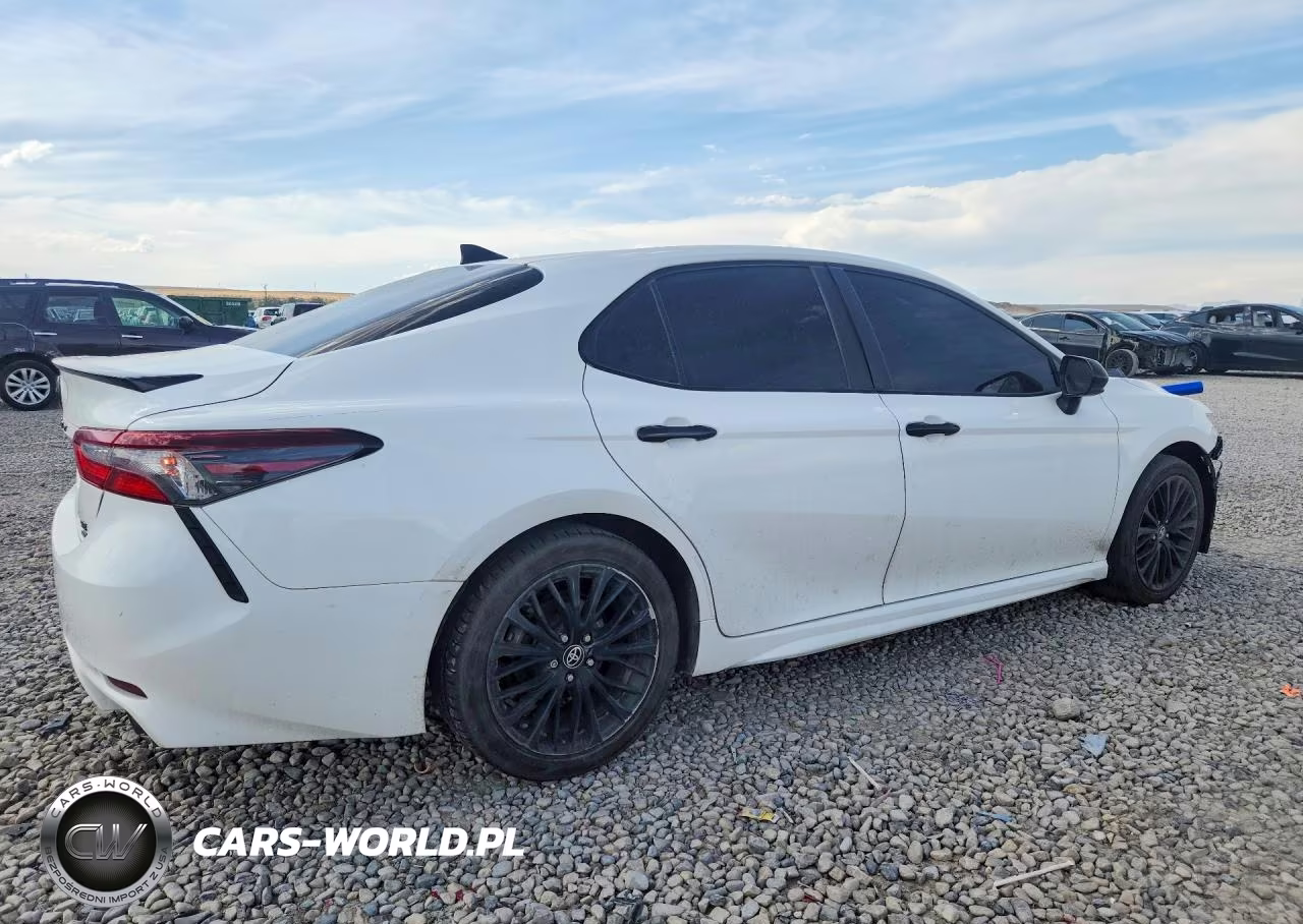 2021 Toyota Camry Se Nightshade VIN:4T1G11BK6MU020425 - 3