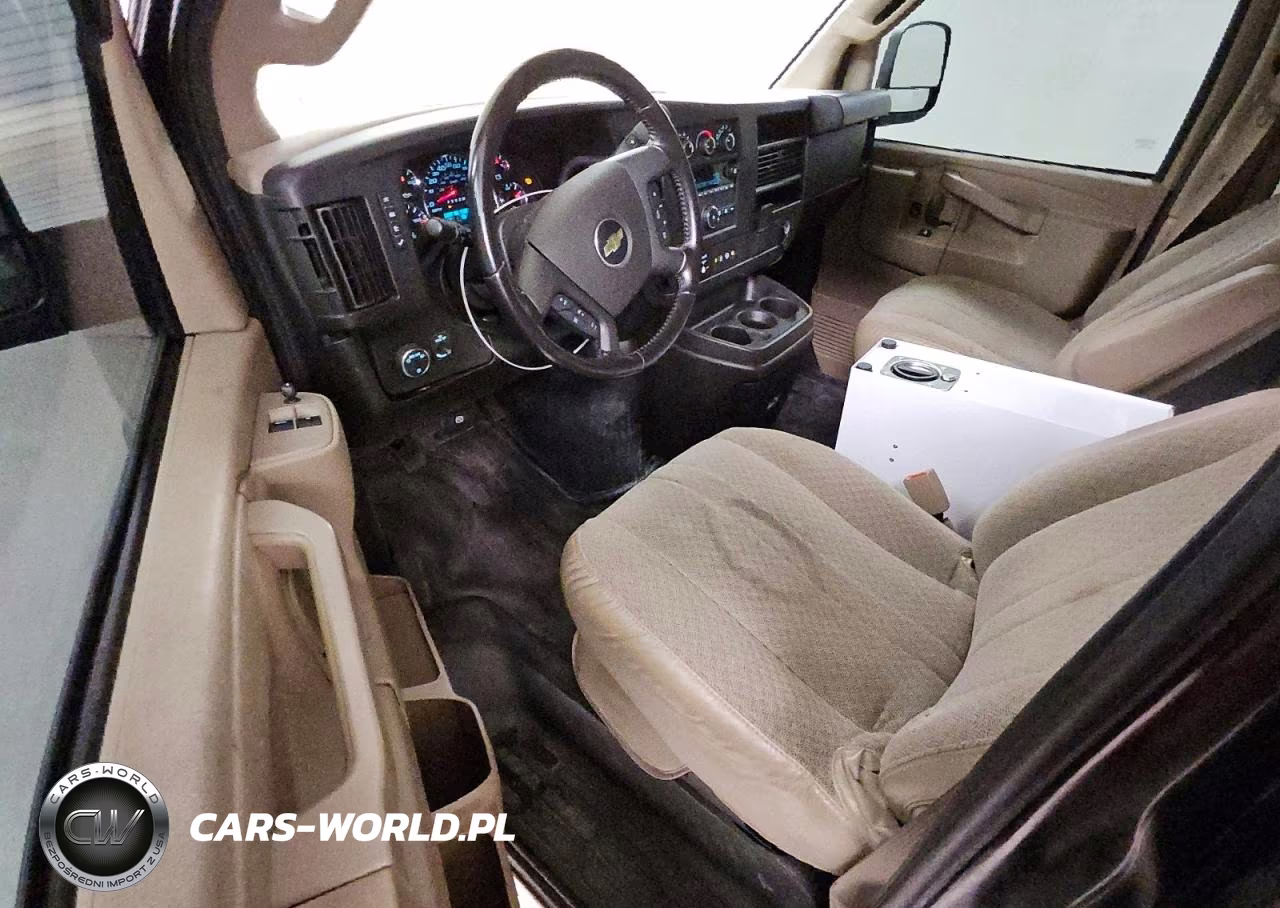 2023 Chevrolet Express G2500 VIN:1GCWGAFP2P1108771 - 8