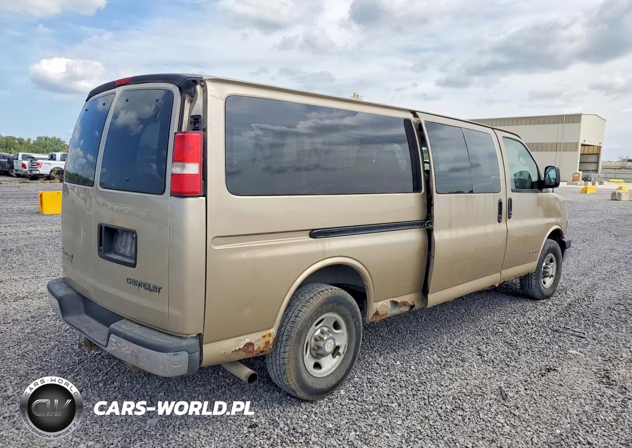2005 Chevrolet Express G3500 VIN:1GAHG39U051266974 - 3