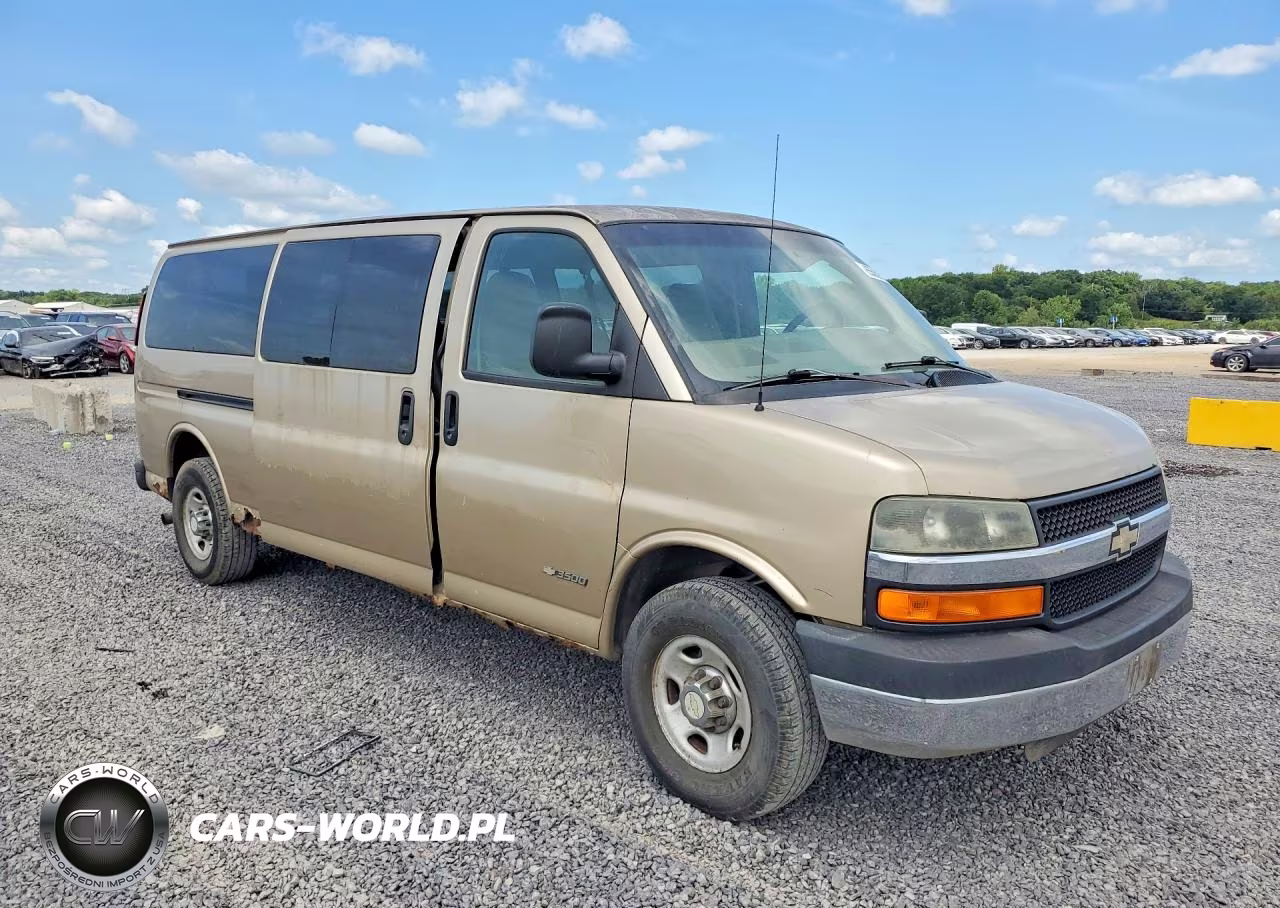 2005 Chevrolet Express G3500 VIN:1GAHG39U051266974 - 4