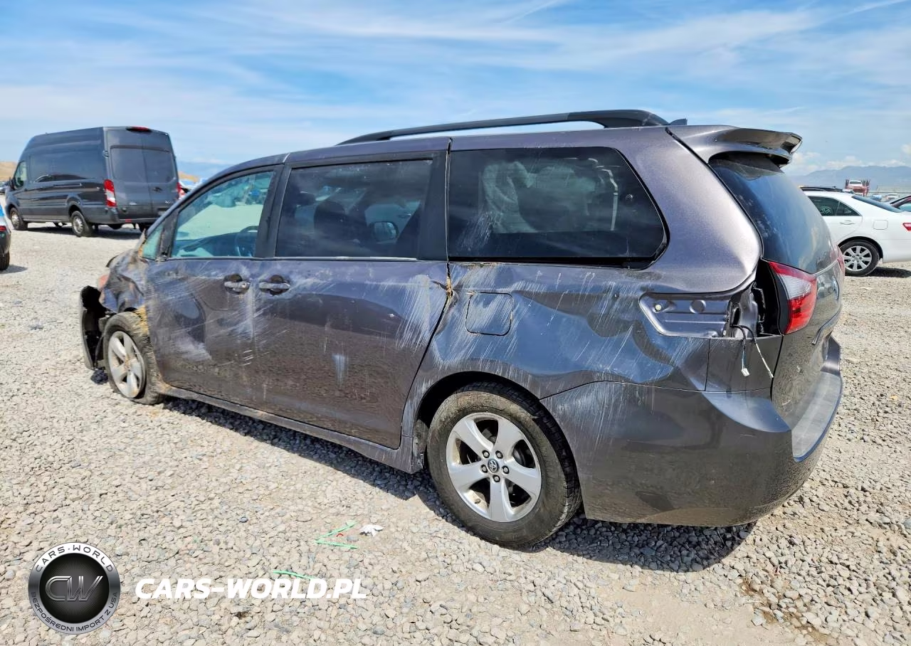 2019 Toyota Sienna Le VIN:5TDKZ3DC9KS997312 - 2