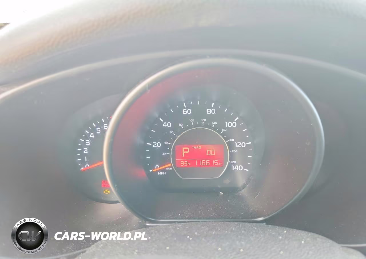 2015 Kia Soul Base VIN:KNDJN2A26F7170140 - 9