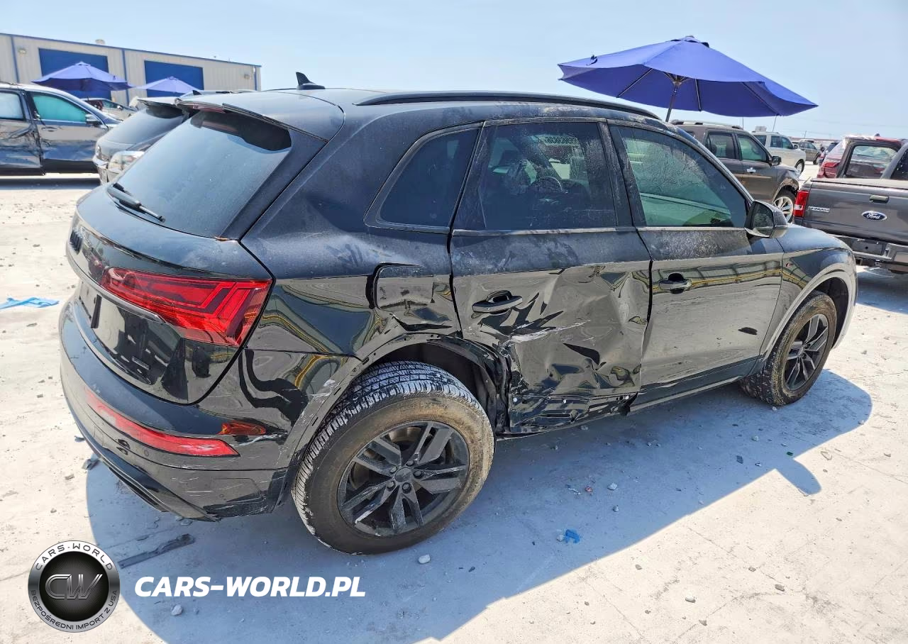 2023 Audi Q5 Premium 45 VIN:WA1GAAFY2P2010987 - 3