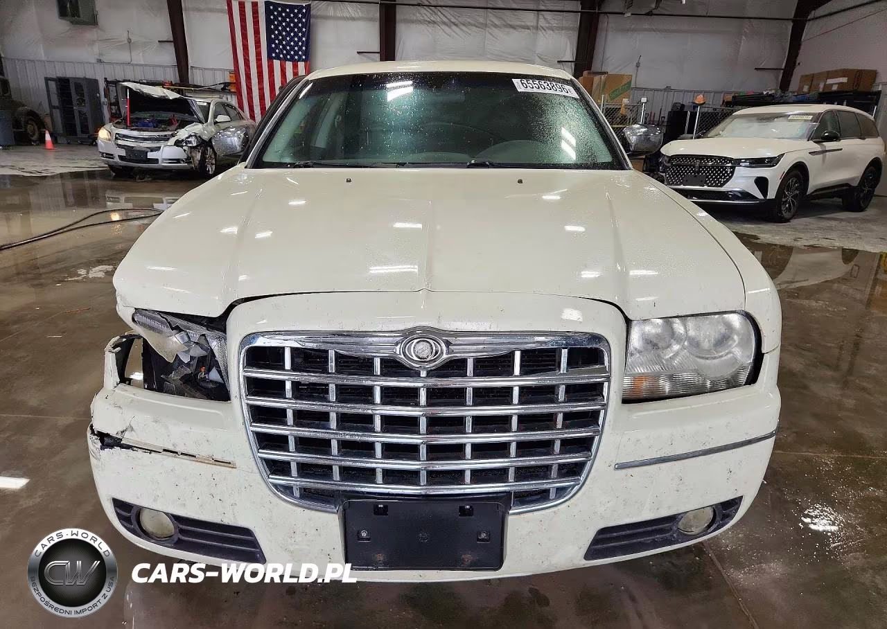 2010 Chrysler 300 Touring VIN:2C3CA5CV4AH209533 - 5