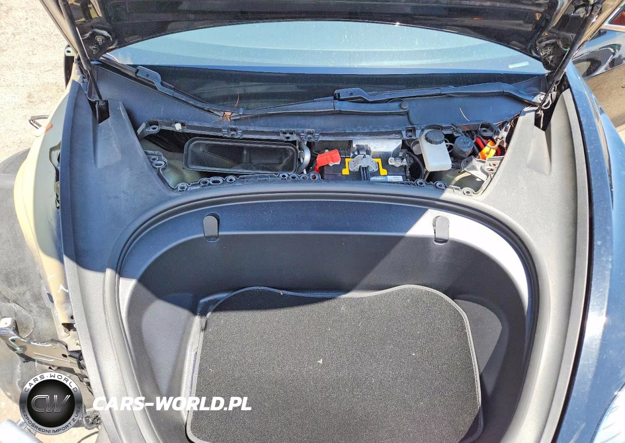 2018 Tesla Model 3 VIN:5YJ3E1EB7JF120900 - 11