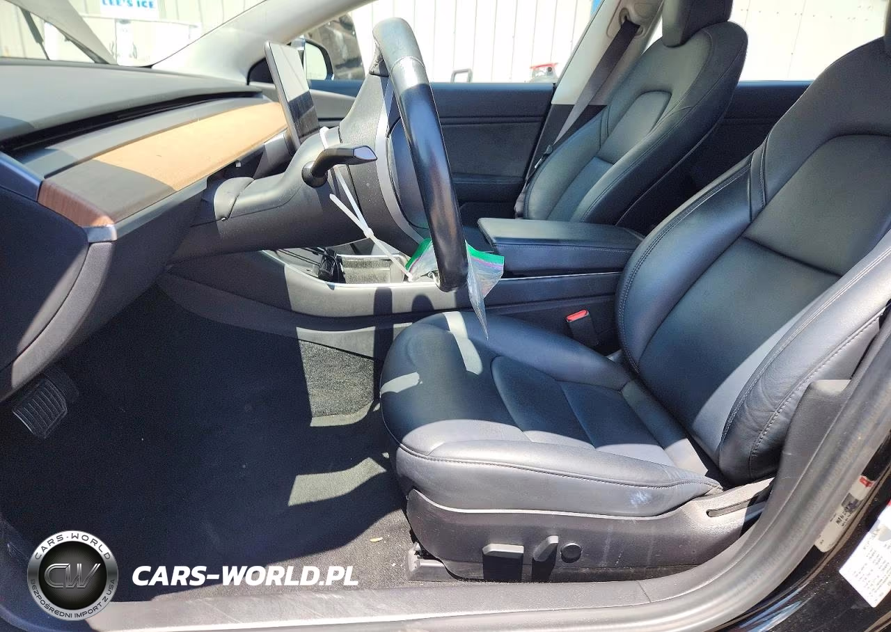 2018 Tesla Model 3 VIN:5YJ3E1EB7JF120900 - 7