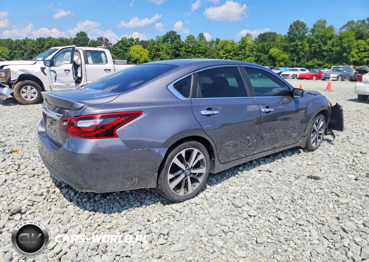 2017 Nissan Altima 2.5 Sr VIN:1N4AL3AP7HC132343 - 3