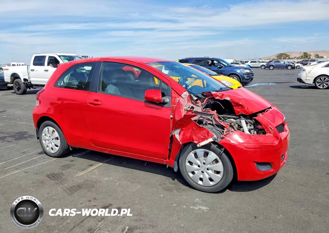 2010 Toyota Yaris Base VIN:JTDJT4K37A5314582 - 4