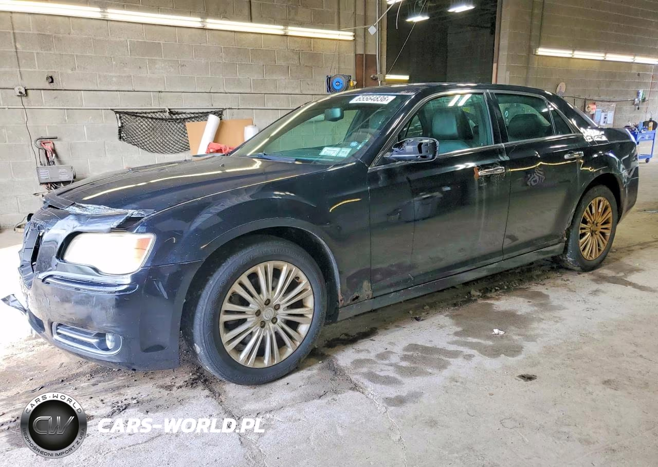 2014 Chrysler 300C – zdjęcie 1 z 12
