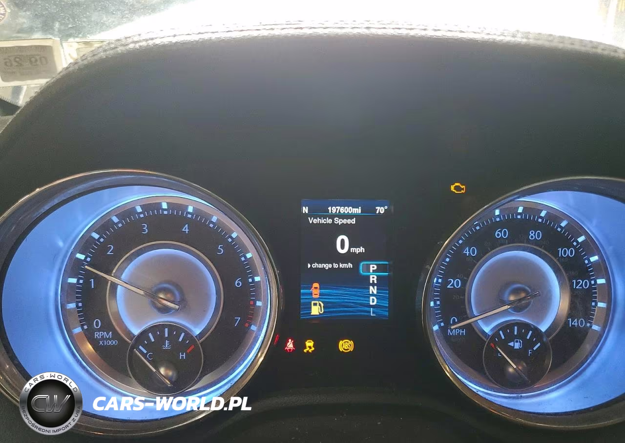 2014 Chrysler 300C VIN:2C3CCAKG8EH243969 - 9