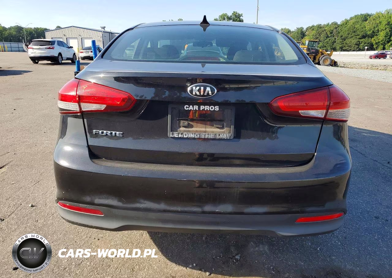 2018 Kia Forte Lx VIN:3KPFK4A74JE230415 - 6
