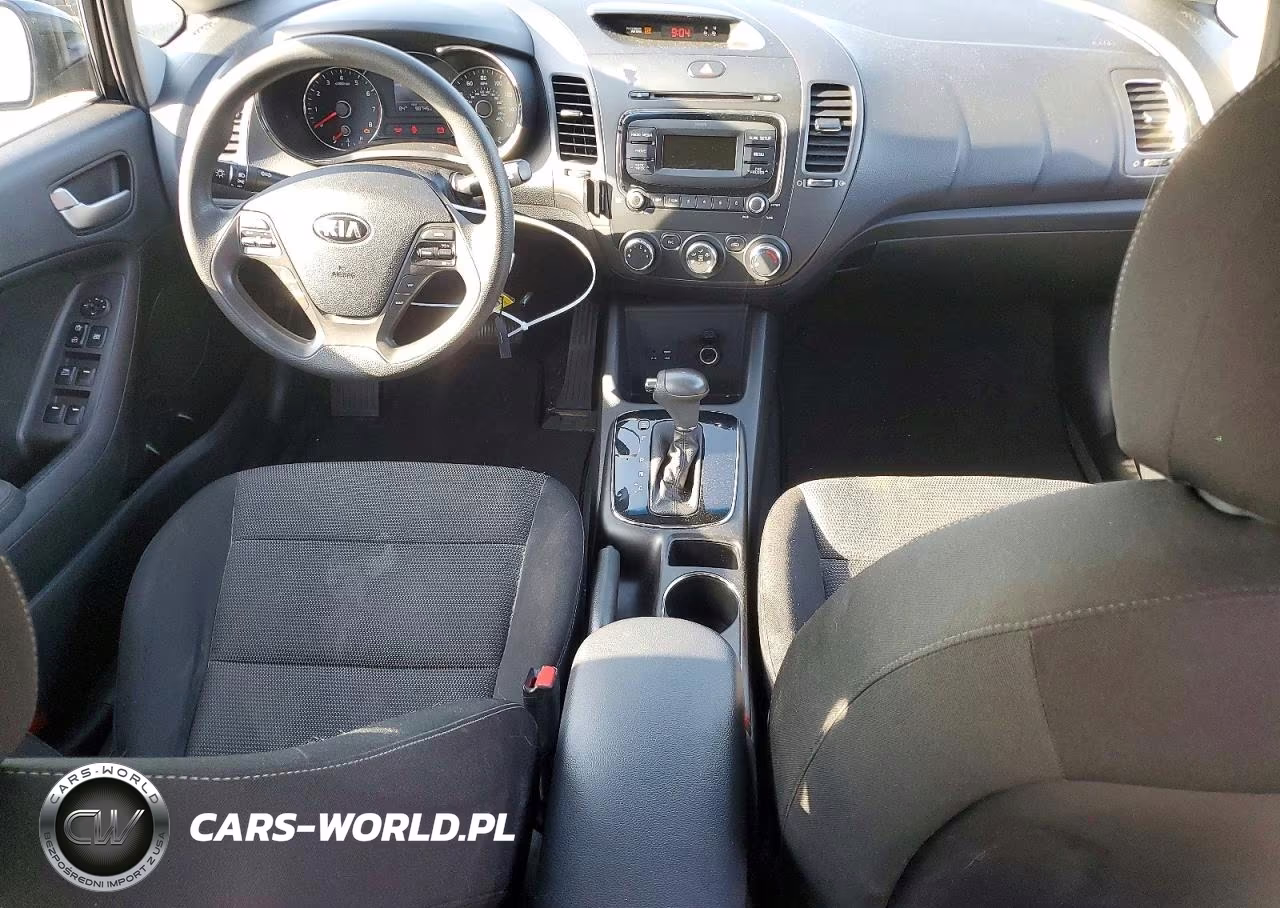 2018 Kia Forte Lx VIN:3KPFK4A74JE230415 - 8