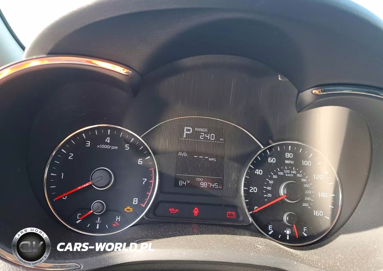 2018 Kia Forte Lx VIN:3KPFK4A74JE230415 - 9