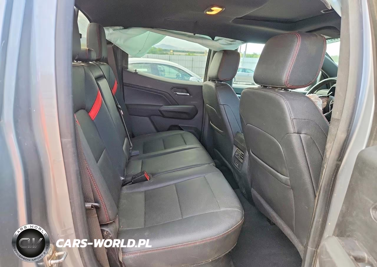 2023 Chevrolet Colorado Z71 VIN:1GCPTDEK6P1140727 - 10