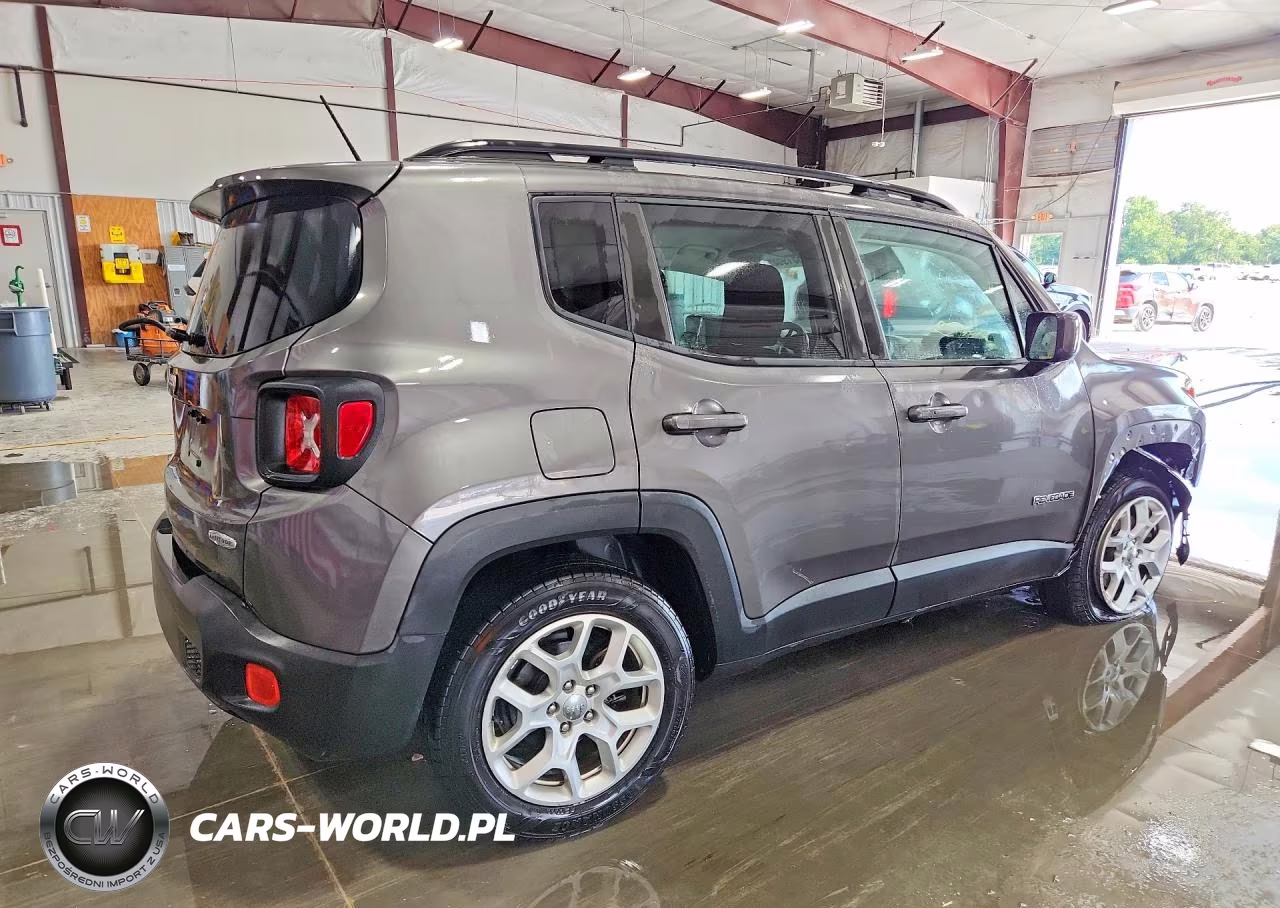 2016 Jeep Renegade Latitude VIN:ZACCJABT5GPE37696 - 3