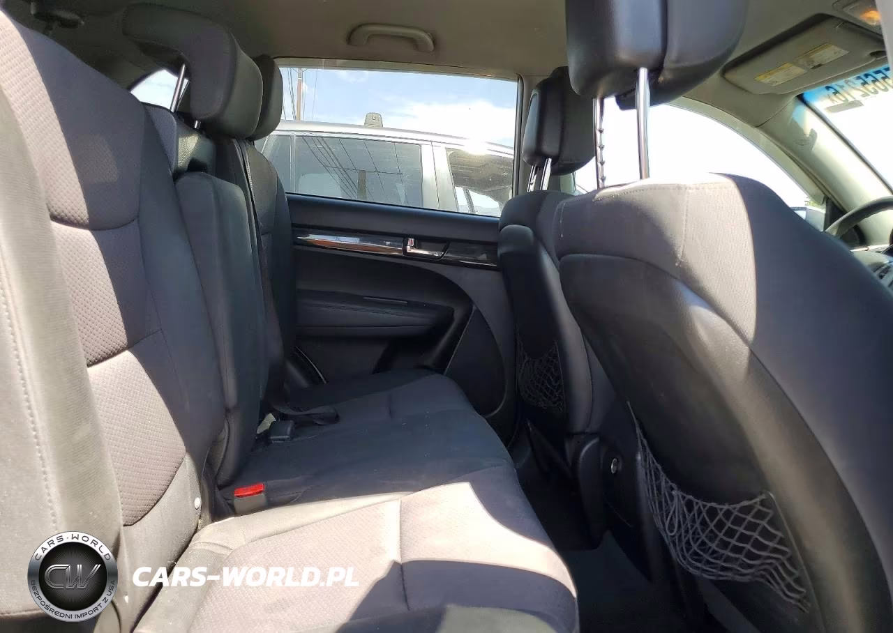 2011 Kia Sorento Lx VIN:5XYKT3A19BG157631 - 11