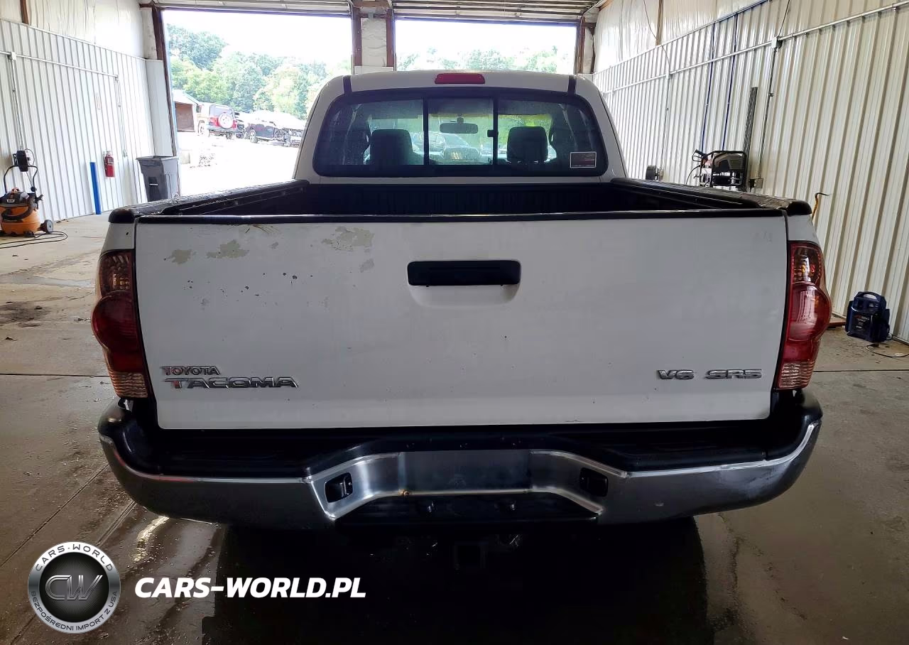 2005 Toyota Tacoma Access Cab VIN:5TEUU42N85Z104930 - 6