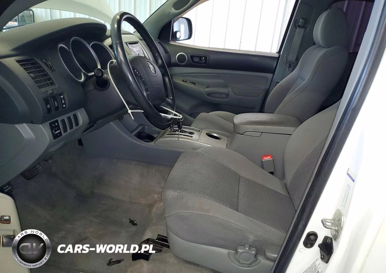 2005 Toyota Tacoma Access Cab VIN:5TEUU42N85Z104930 - 7
