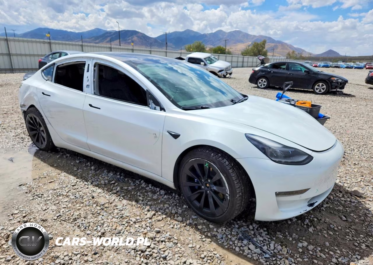 2021 Tesla Model 3 VIN:5YJ3E1EB7MF868969 - 4