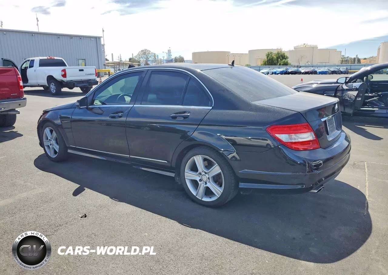 2010 Mercedes-Benz C 300 VIN:WDDGF5EB0AR115866 - 2