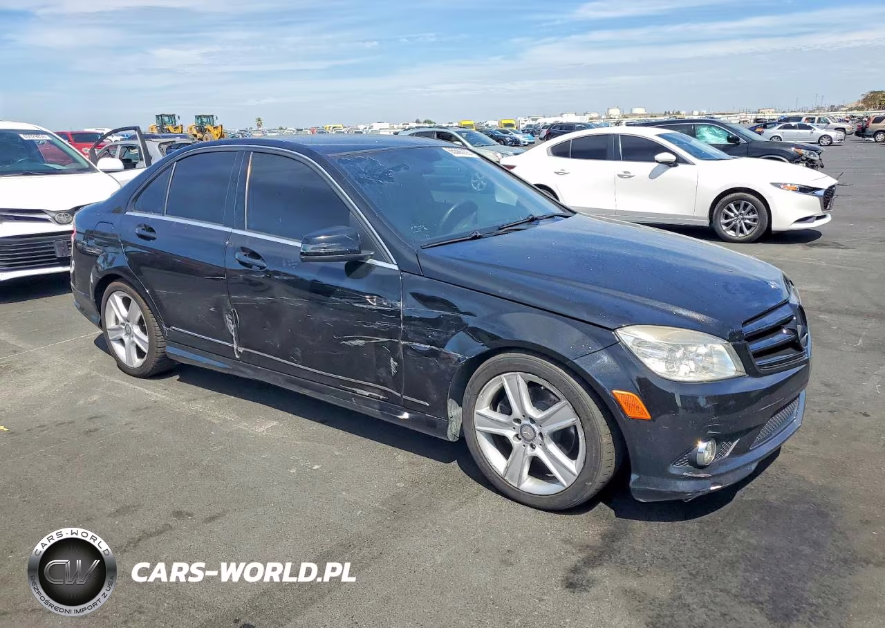 2010 Mercedes-Benz C 300 VIN:WDDGF5EB0AR115866 - 4