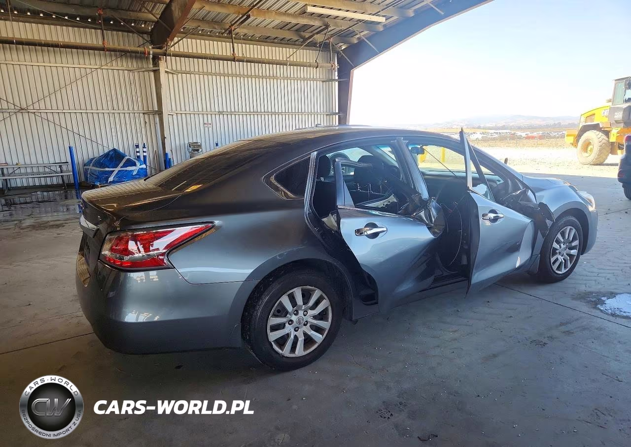 2015 Nissan Altima 2.5 S VIN:1N4AL3AP1FC463853 - 3
