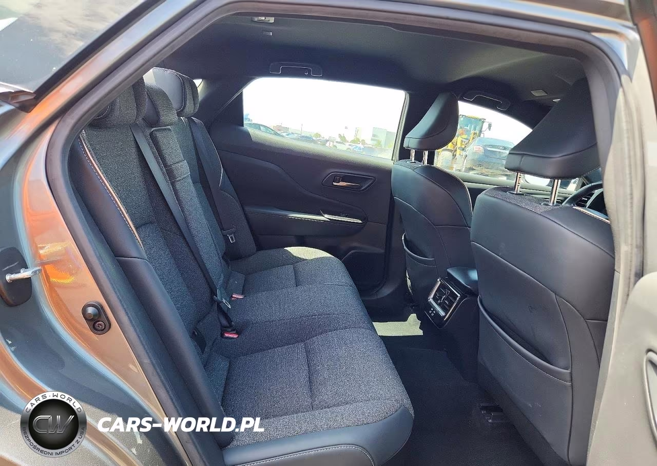 2024 Toyota Crown Xle VIN:JTDAAAAF1R3023437 - 10