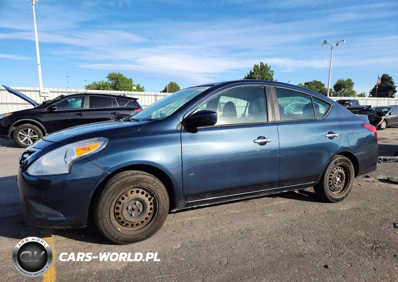 2017 Nissan Versa 1.6 Sv – zdjęcie 1 z 12