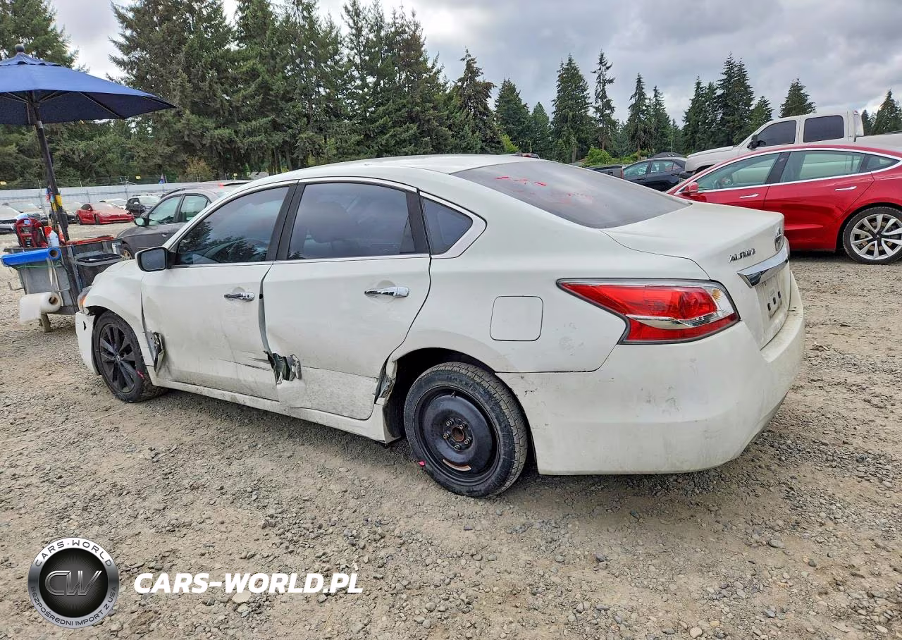 2015 Nissan Altima 2.5 VIN:1N4AL3AP7FC592020 - 2