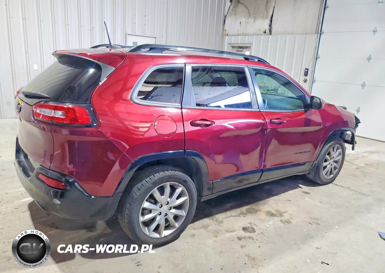 2018 Jeep Cherokee Latitude VIN:1C4PJLCB7JD612166 - 3