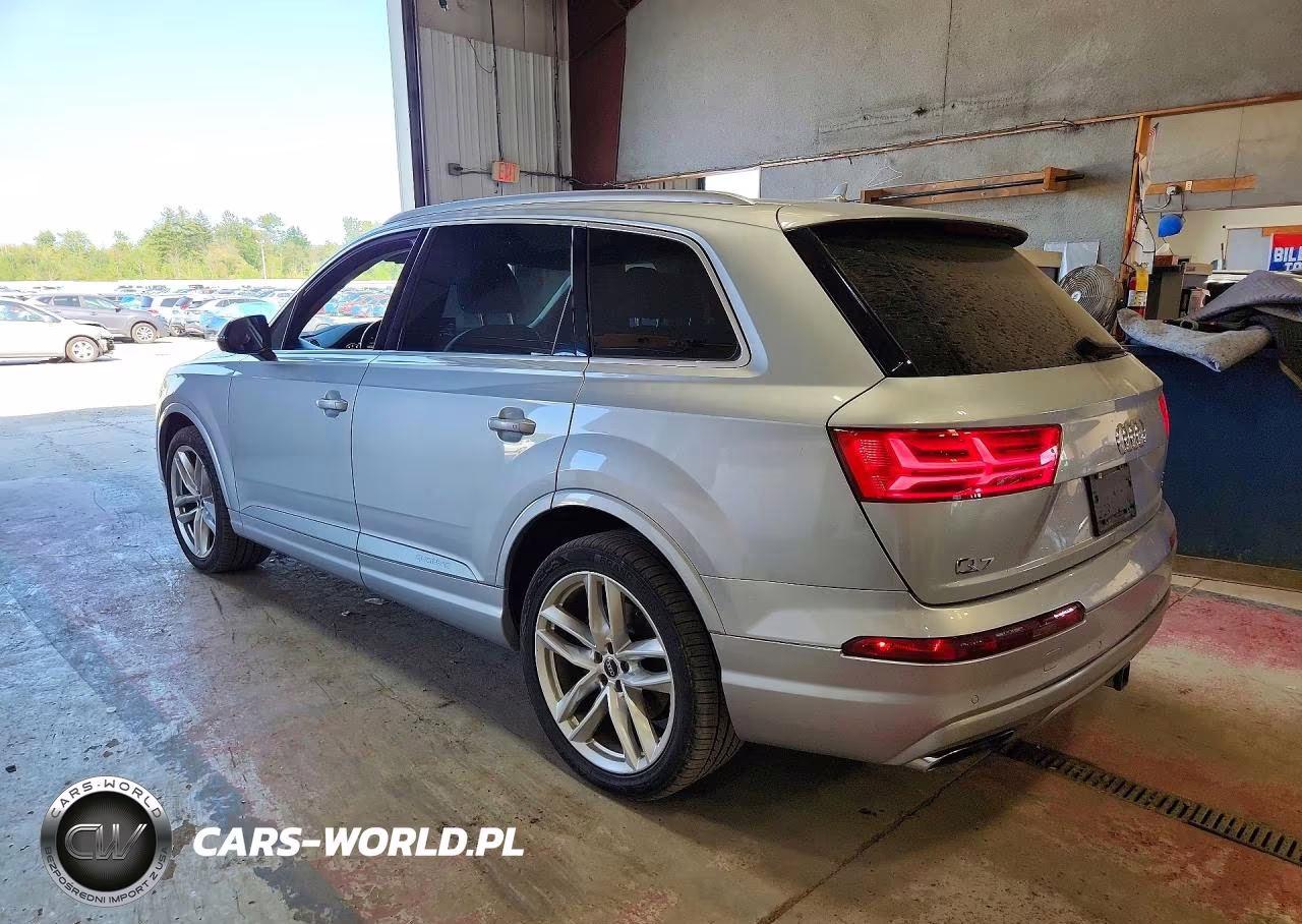2018 Audi Q7 Prestige VIN:WA1VAAF72JD043708 - 2
