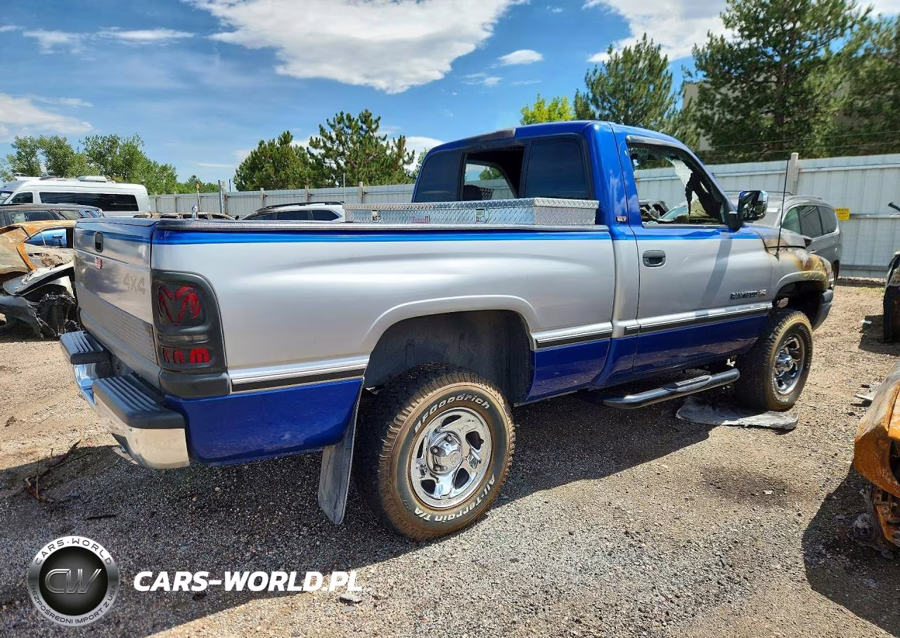 1995 Dodge Ram 1500 VIN:1B7HF16Z8SS203724 - 3