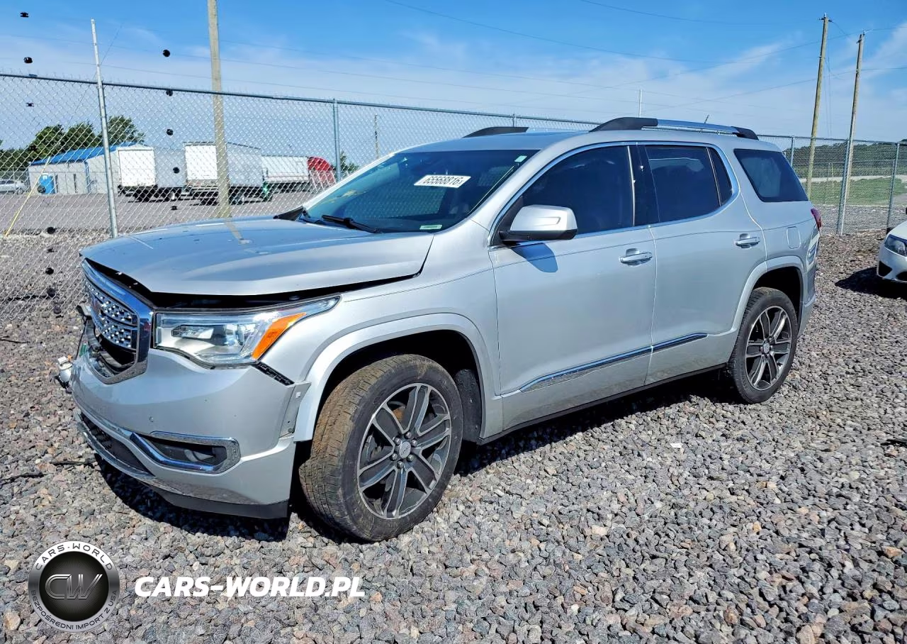 2017 GMC Acadia Denali – zdjęcie 1 z 13