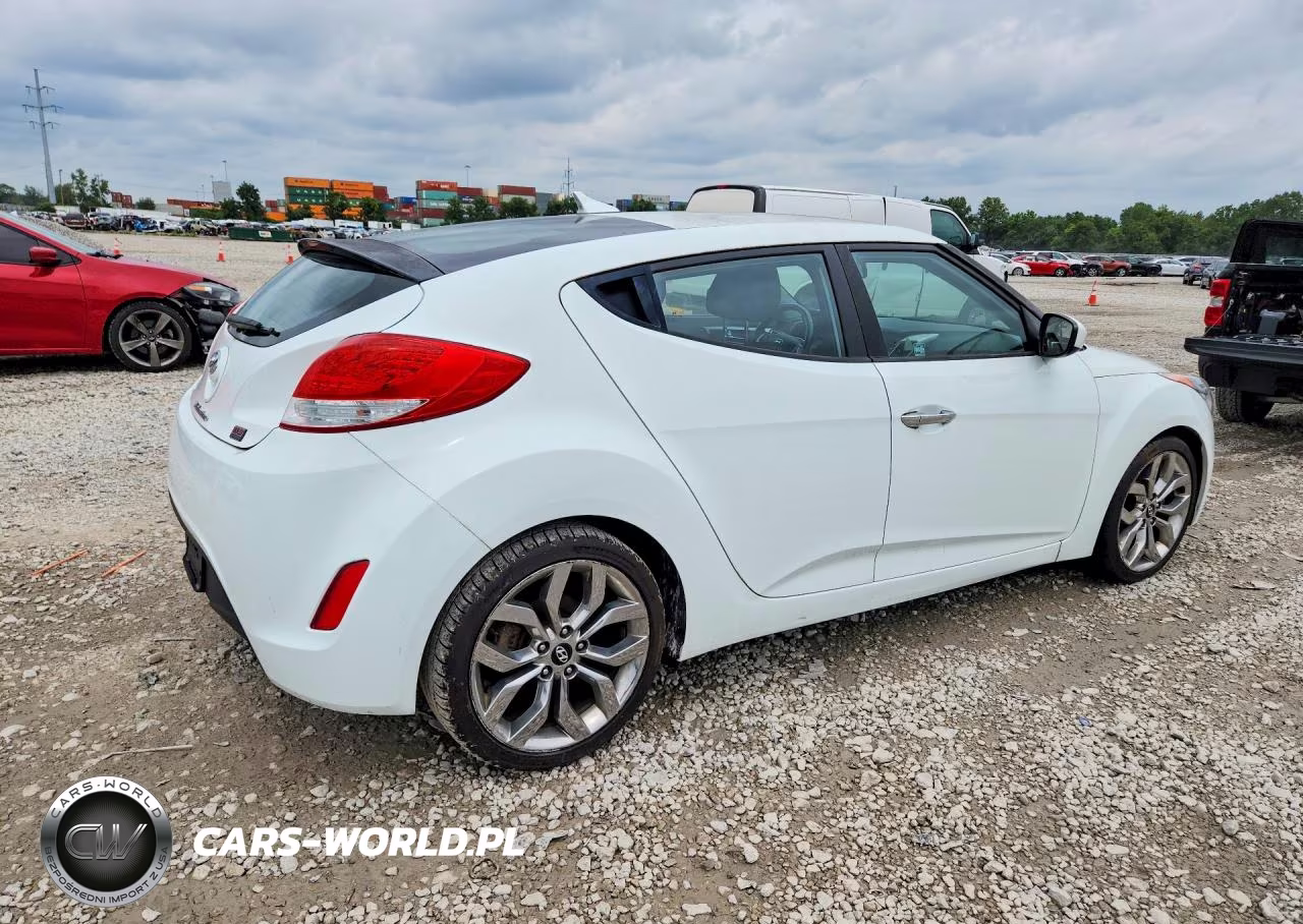 2014 Hyundai Veloster Re:flex VIN:KMHTC6ADXEU214014 - 3