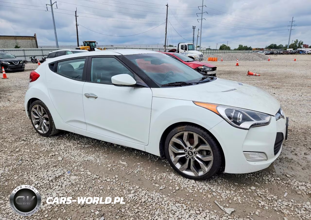 2014 Hyundai Veloster Re:flex VIN:KMHTC6ADXEU214014 - 4