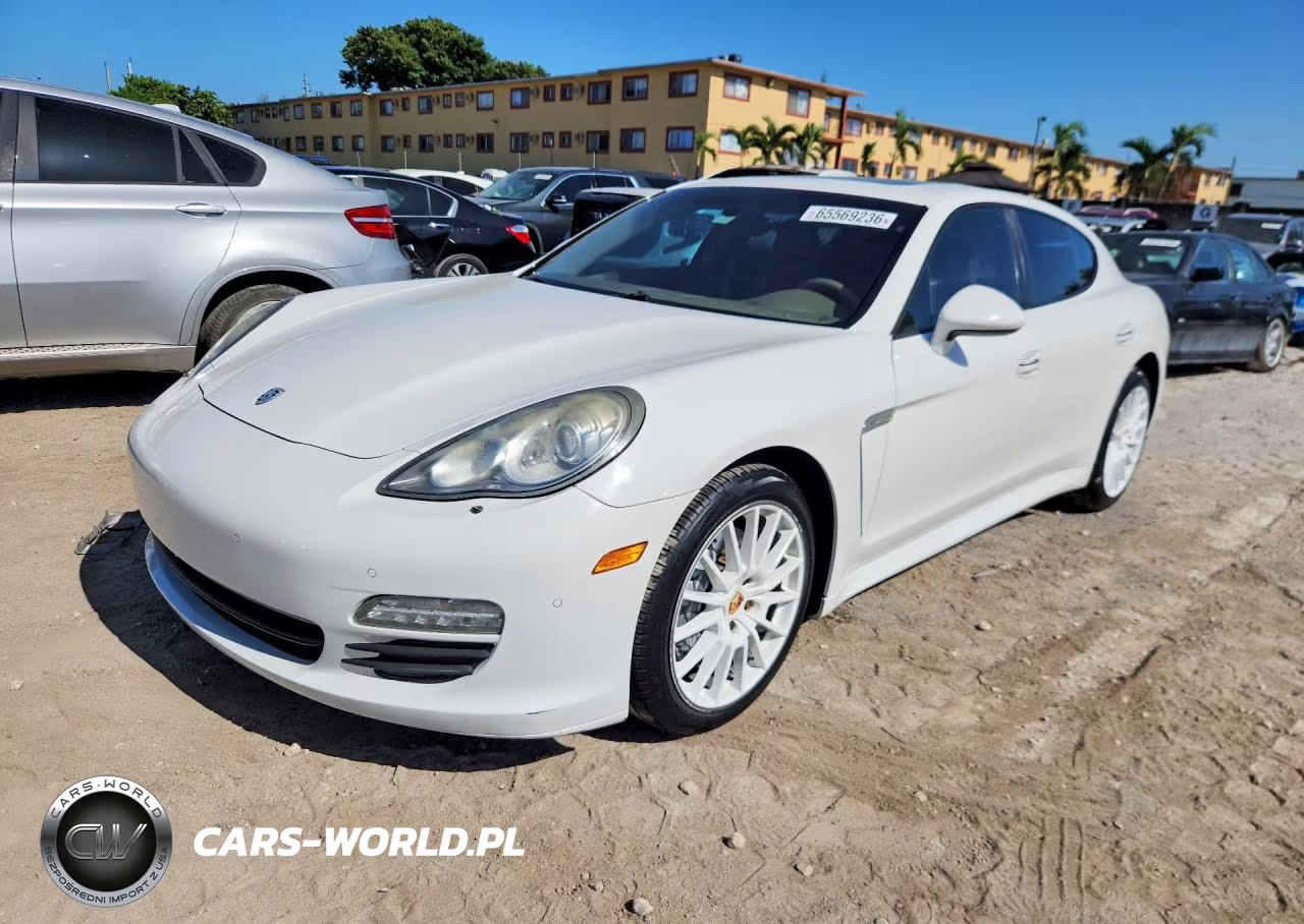 2012 Porsche Panamera S