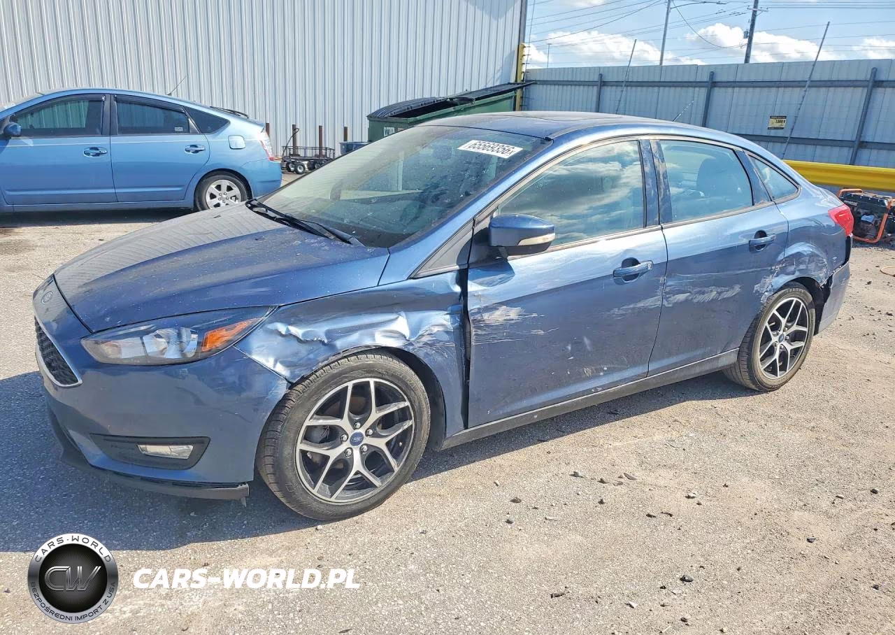2018 Ford Focus Sel VIN:1FADP3H26JL277892 - 1