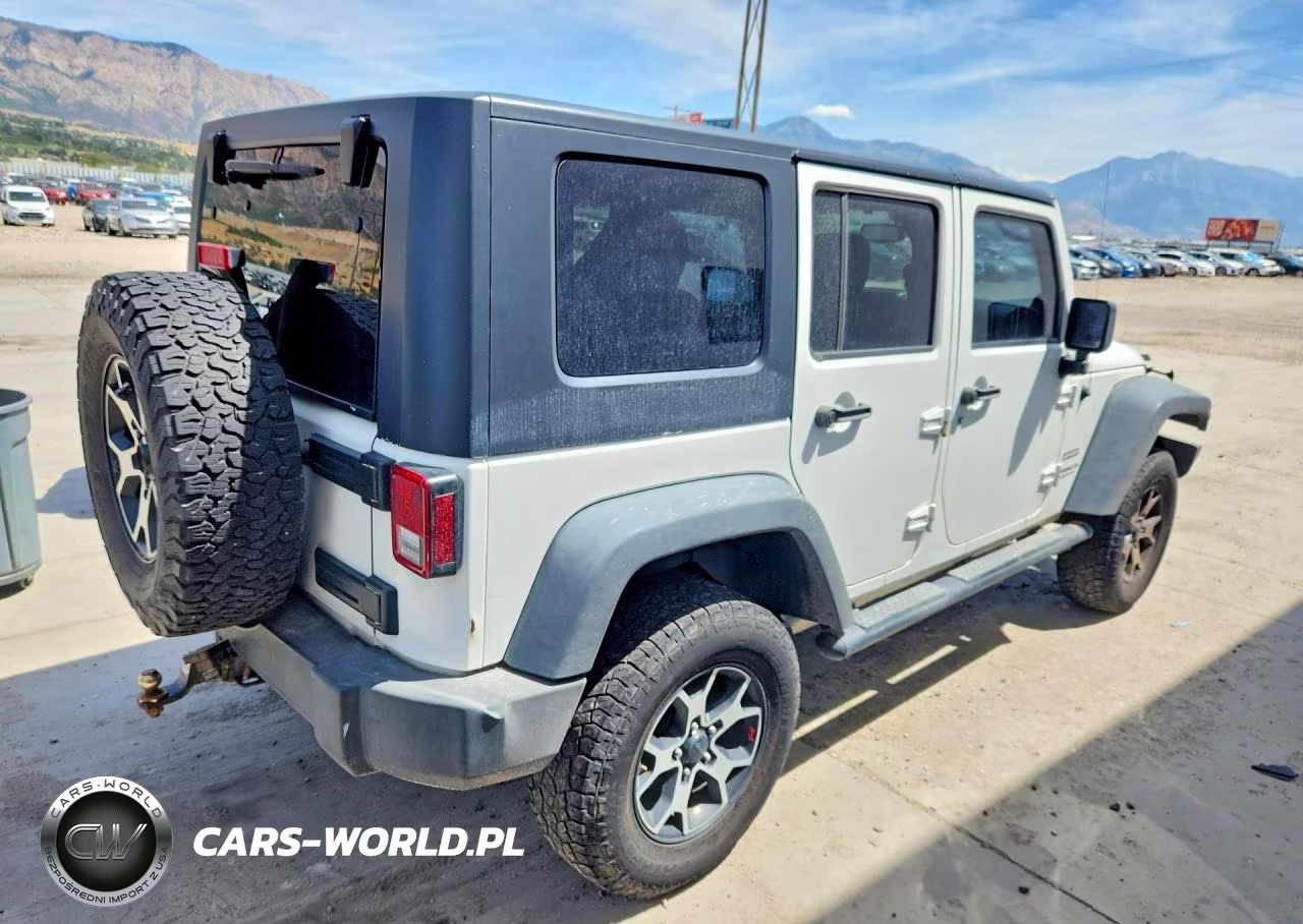 2014 Jeep Wrangler Unlimited Sport VIN:1C4BJWDG9EL228276 - 3