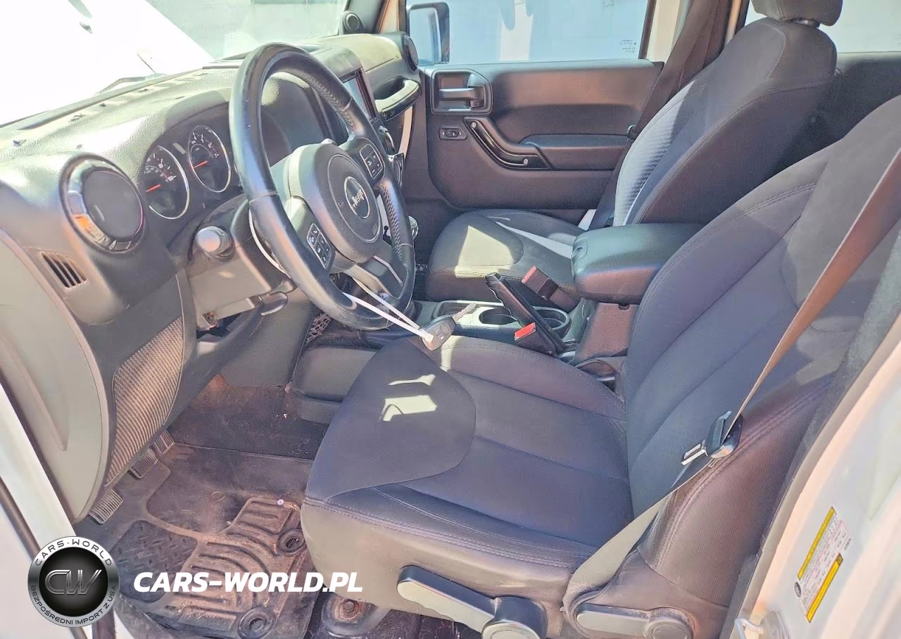 2014 Jeep Wrangler Unlimited Sport VIN:1C4BJWDG9EL228276 - 7