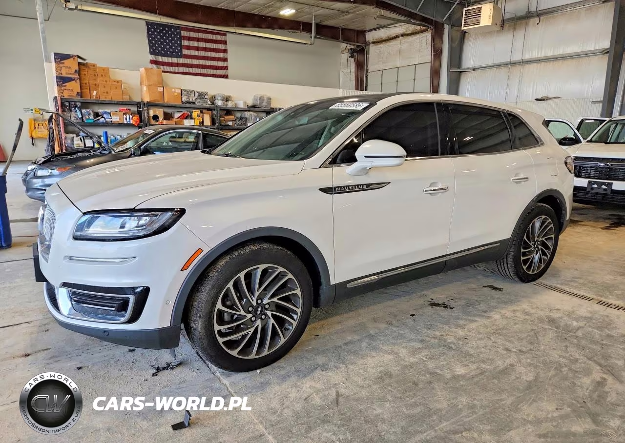 2019 Lincoln Nautilus Reserve