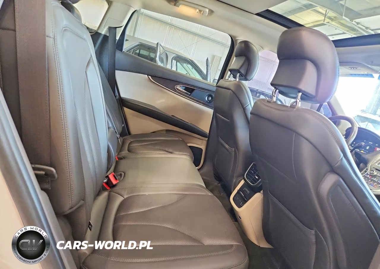 2019 Lincoln Nautilus Reserve VIN:2LMPJ8L96KBL45796 - 11