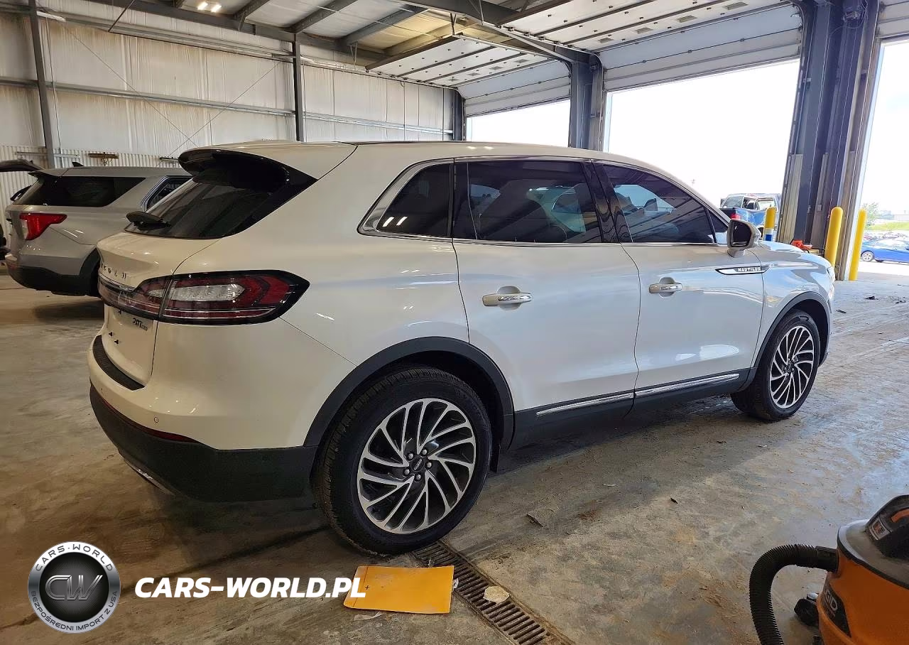 2019 Lincoln Nautilus Reserve VIN:2LMPJ8L96KBL45796 - 3