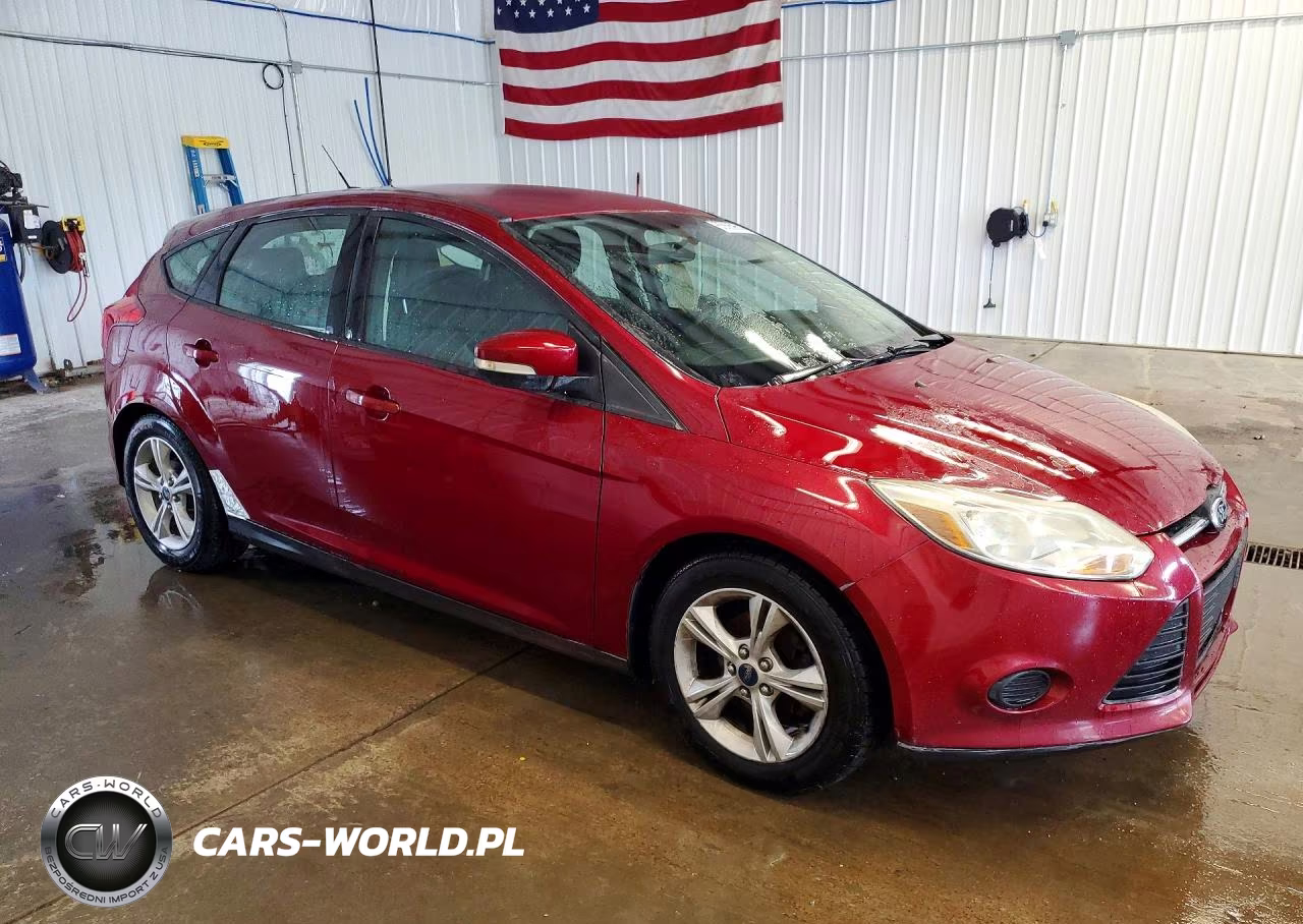 2014 Ford Focus Se VIN:1FADP3K2XEL428411 - 4