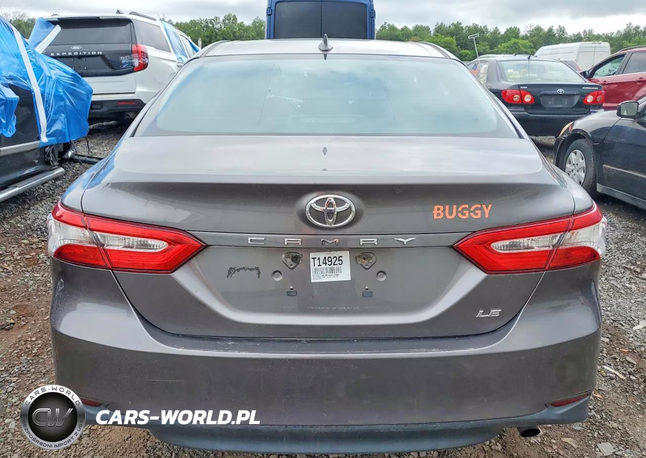 2019 Toyota Camry Le VIN:4T1B11HK9KU801096 - 6