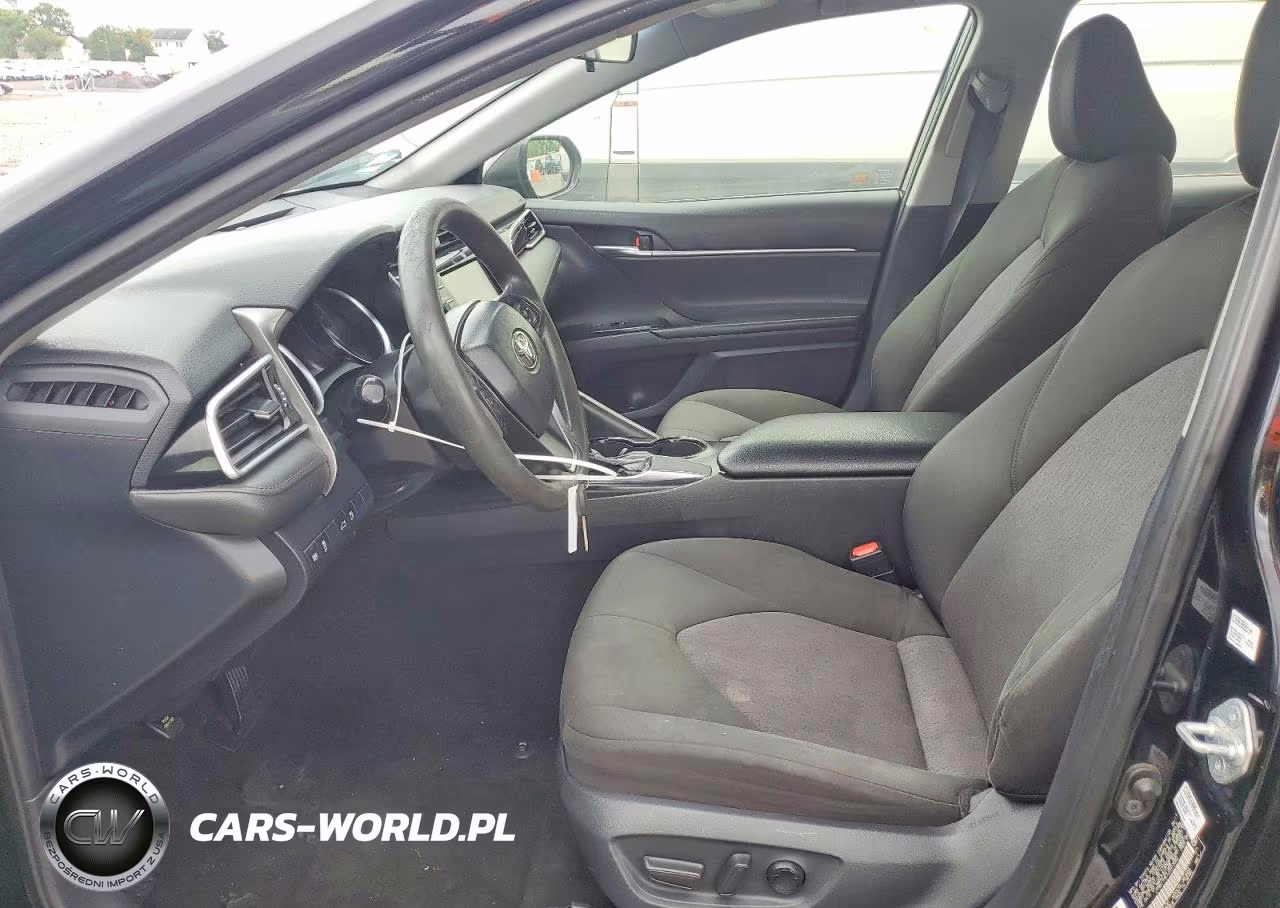 2018 Toyota Camry Le VIN:JTNB11HK7J3013082 - 7