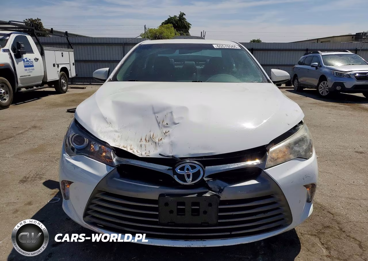 2017 Toyota Camry Se VIN:4T1BF1FK5HU813033 - 5